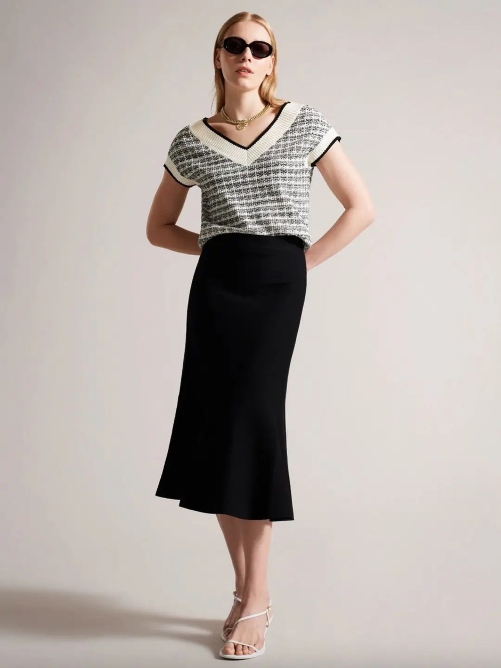 Ted Baker high-waisted black A-line midi skirt Sz2 US6